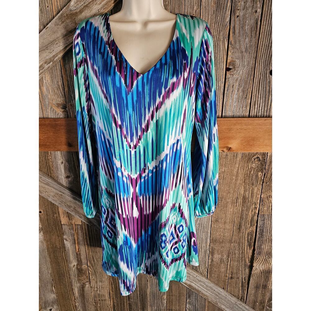 Beestango size L large lined blue geometric ombre dress long sleeve v neck EUC